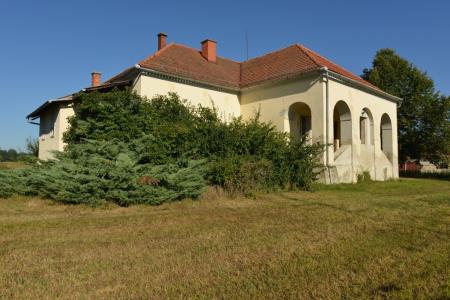 Dvorec na Petanjcih